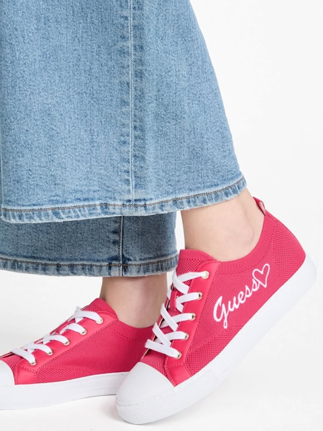 Guess Women's pink Lace-Up Sneakers Heart Logo Low Top Casual Athletic Shoes