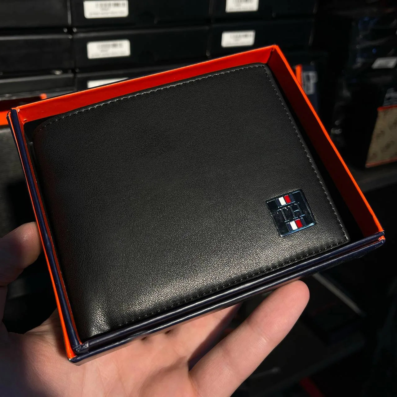 Tommy Hilfiger men wallets black