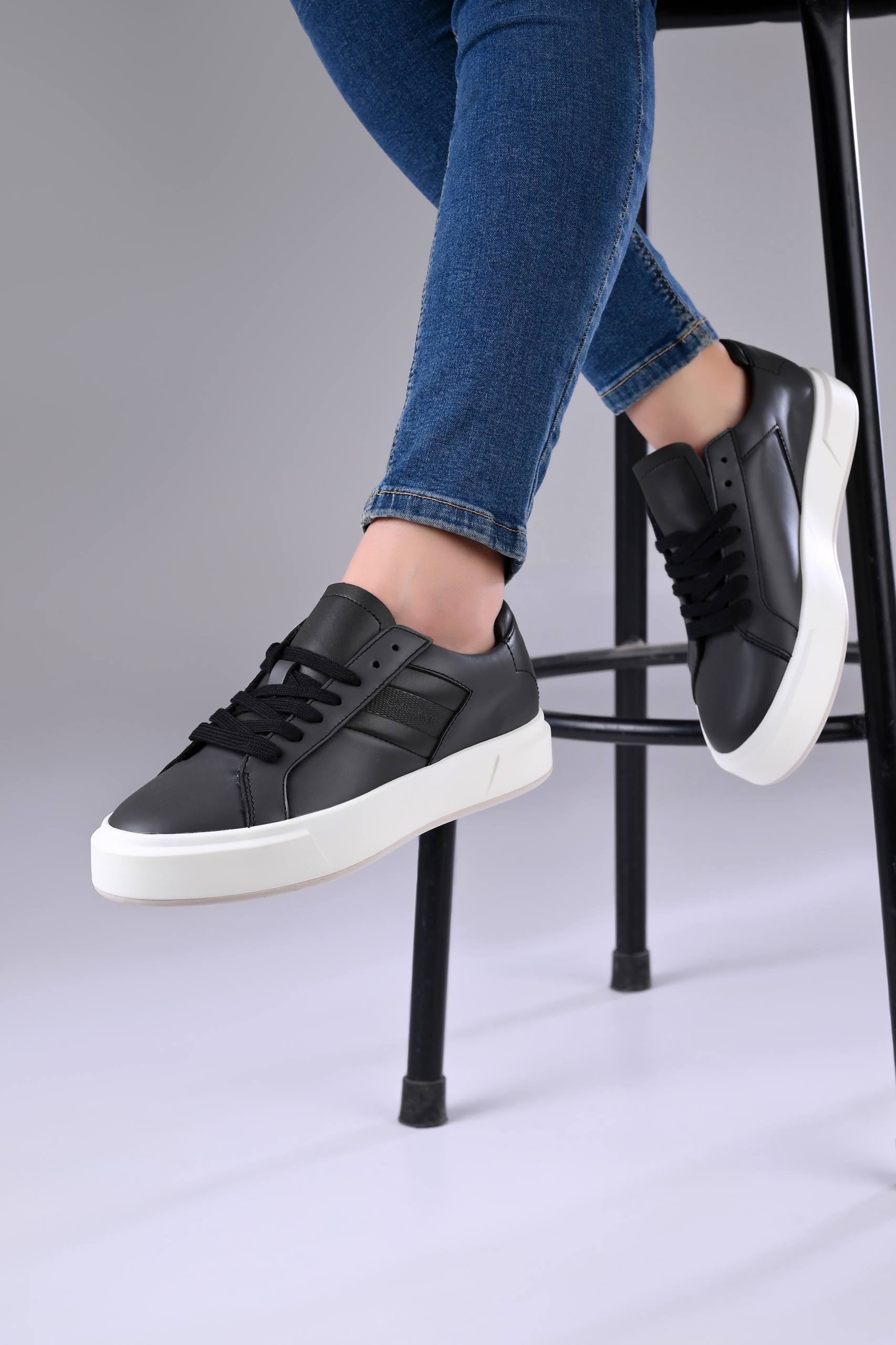 Calvin Klein Basket Cups Lace Up Logo Tape Sneakers Women - GRY